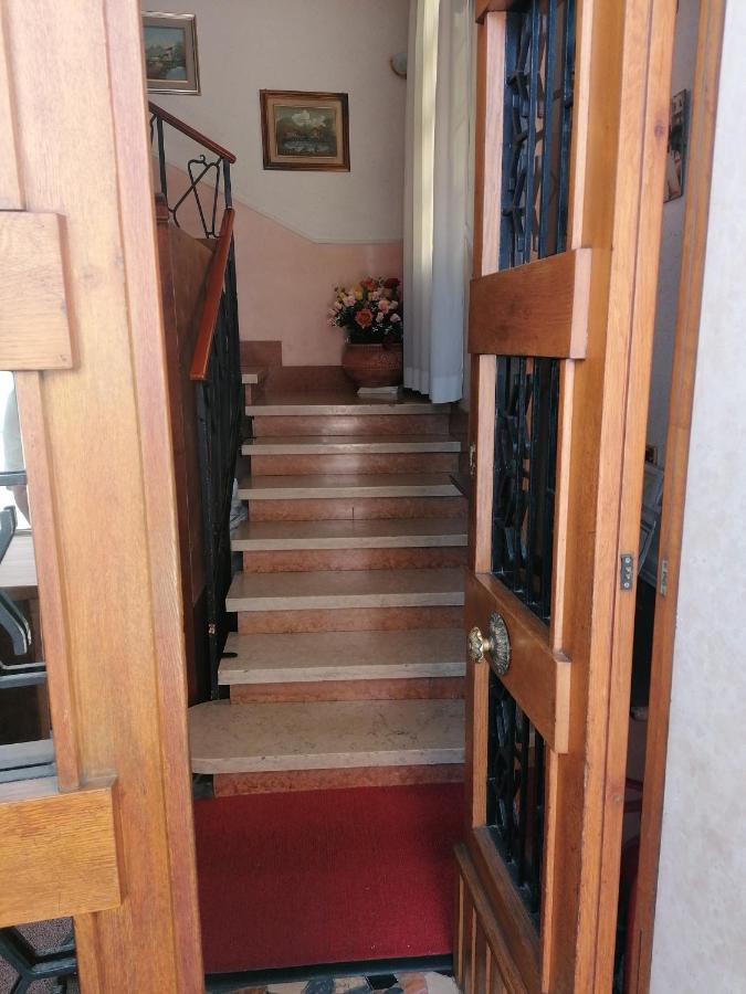 Sacco Bed&Breakfast โรวีโก ภายนอก รูปภาพ