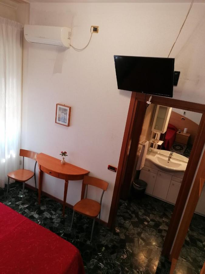 Sacco Bed&Breakfast โรวีโก ภายนอก รูปภาพ